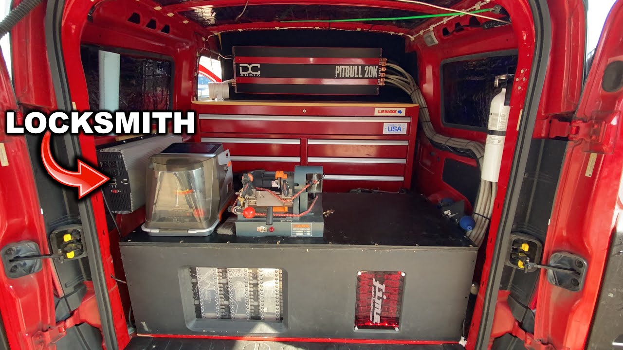 LOCKSMITH Company With a BASS System INSIDE! NEVER SEEN THIS BEFORE ...