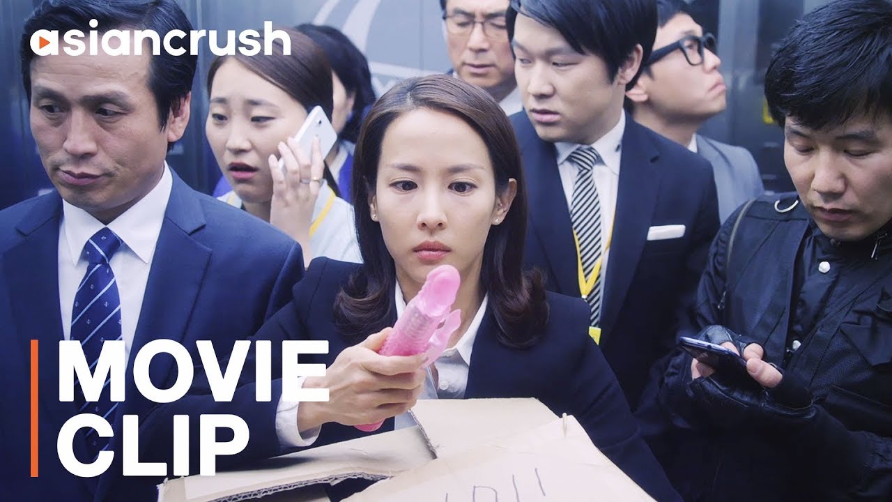 Korean businesswoman opens the wrong package of 'toys' at work | Clip from 'Casa Amor'