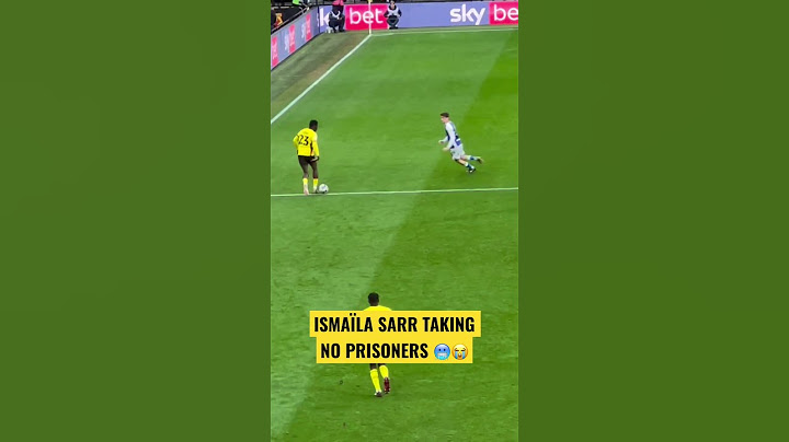 Sarr EMBARRASSING defenders with PURE PACE!