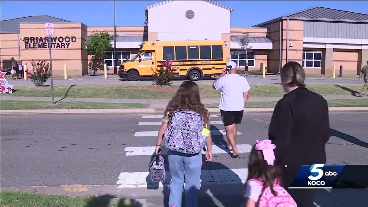 Moore Public Schools welcomes students back to classrooms