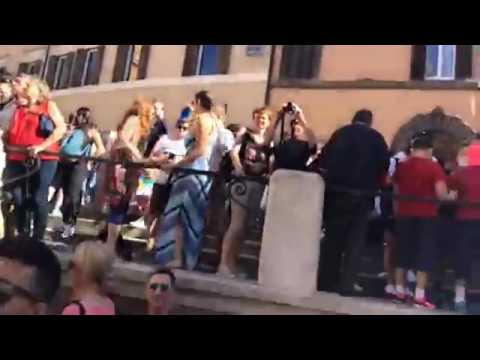 vice movie Fountain of Trevi… Full of Tourists