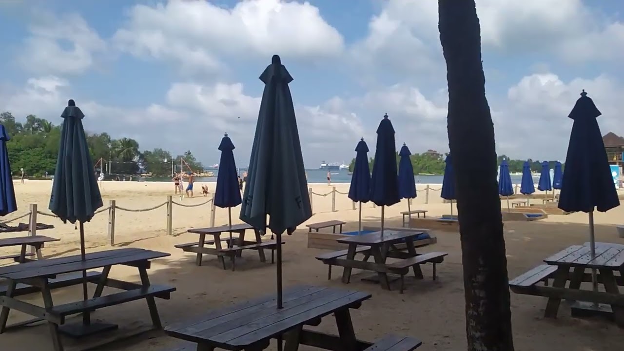 singapore beach restaurant@ Foc sentosa👍👍🌹🌹