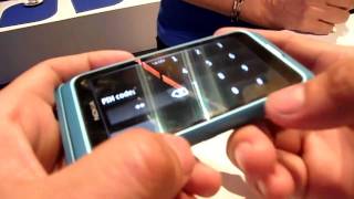 Nokia E7 Flip Test of latest QWERTY-touch hybrid hinge