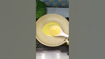 Thumbnail of 3 bahan jadi cemilan enak Olahan tepung terigu dan telur jadi cemilan enak #shorts #cemilanenak