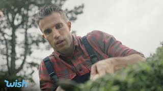 Wish | What does Robin Van Persie do with time on his hands? #TimeOnYourHands