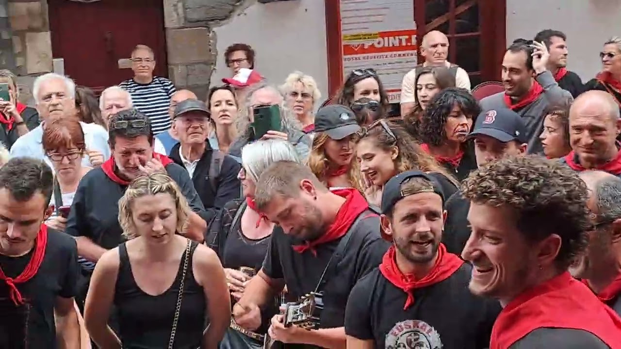 retour aux fêtes de Saint jean avec Tarrapatakan : Loretxoa