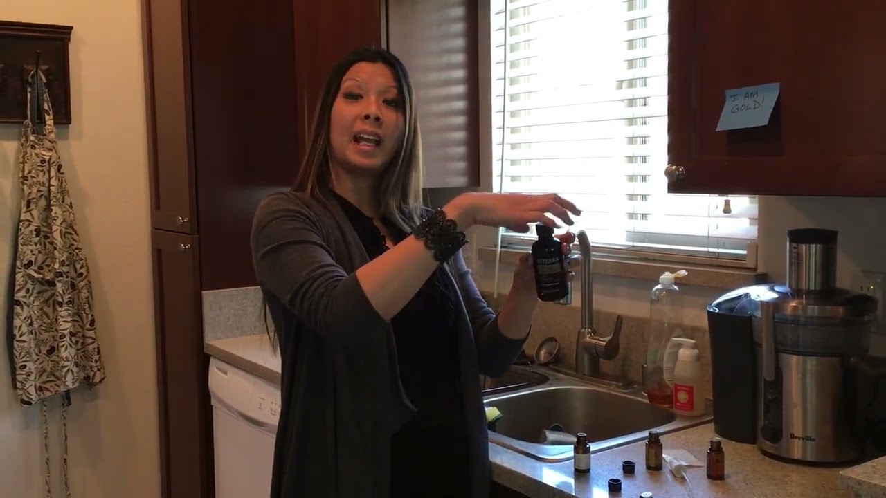 DIY Hand Sanitizing Spray