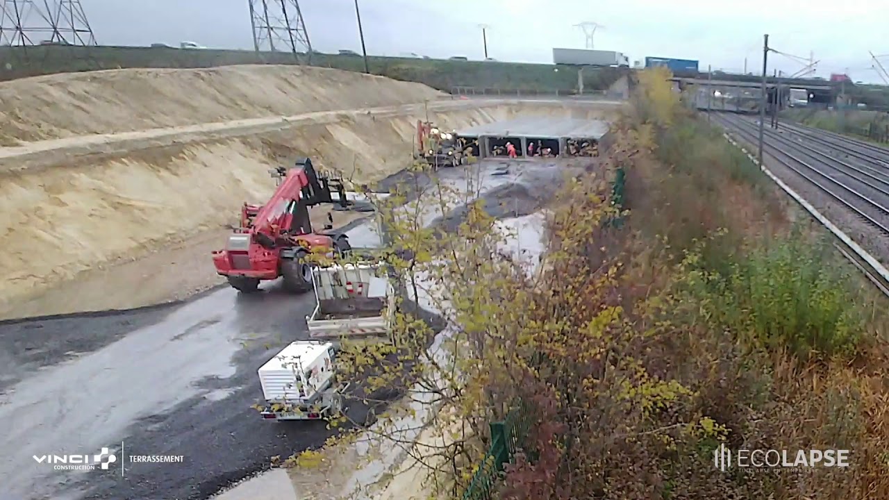 Timelapse della posa del bacino interrato all'aeroporto Charles de Gaulle