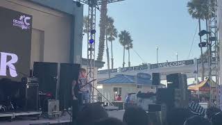 Bea Miller - Feel Something (Live Oceanside 9/23/2023) Supergirl Pro