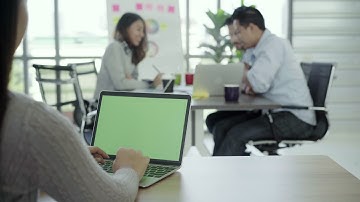 Woman Hands Typing Laptop Computer With Green Screen On Table In Office HD 4K | Leptop Green Screen