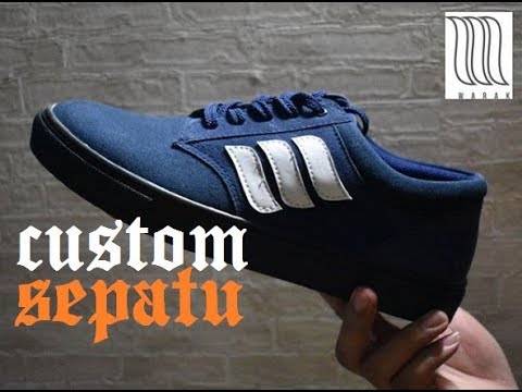Download Free Localpride Nyobain Design Sepatu D Youtube PSD Mockup Template