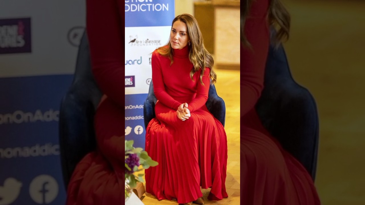 Kate Stunned In A Flowing