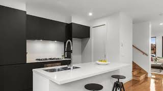 Sold: 2/72 Nimmo Street, Essendon