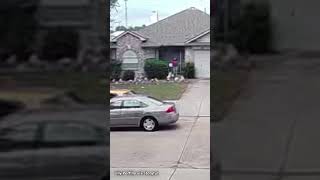 DoorDash driver completes order after being hit by car