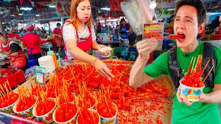 Thai Street Food Tour!! BEST FOOD to Eat at Chatuchak Weekend Market, Bangkok!