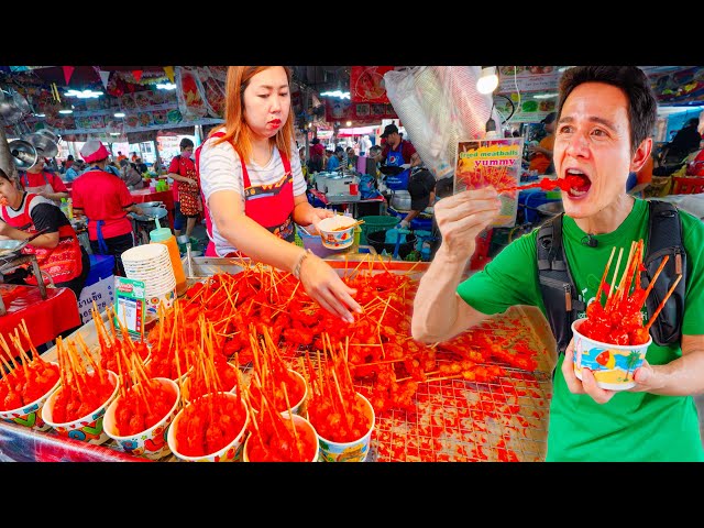 Thai Street Food Tour!! 🇹🇭 BEST FOOD at Chatuchak Weekend Market, Bangkok! class=