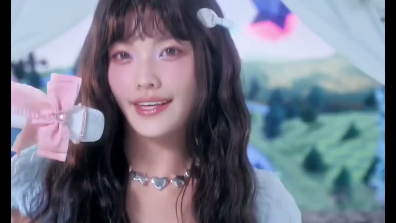 YENA - 'NEW JEANS' M/V