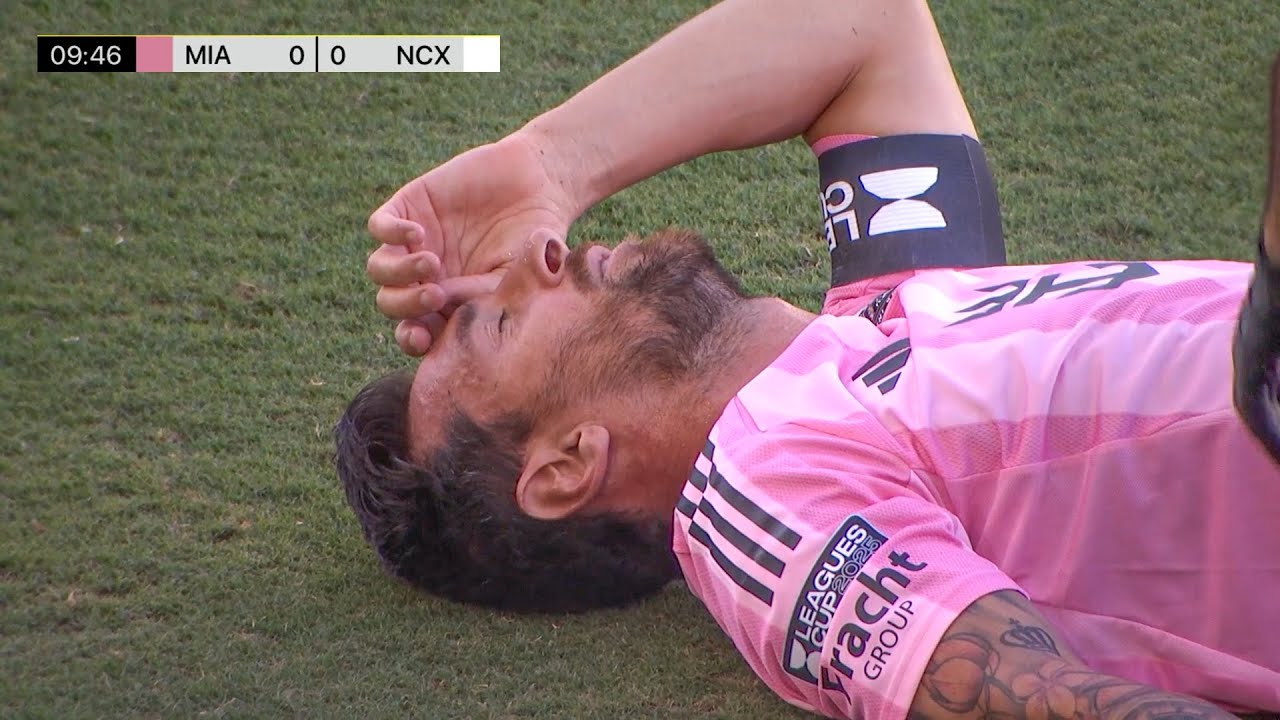 Messi abandona por lesión partido con Necaxa