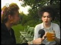 Capture de la vidéo Robert Smith Interview 1986 In A Munich Beergarden By Babette Einstmann