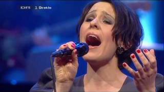Julie Maria - "Pagten" Title Song "Uden Hinanden" - DR Julehilsner til Grønland chords