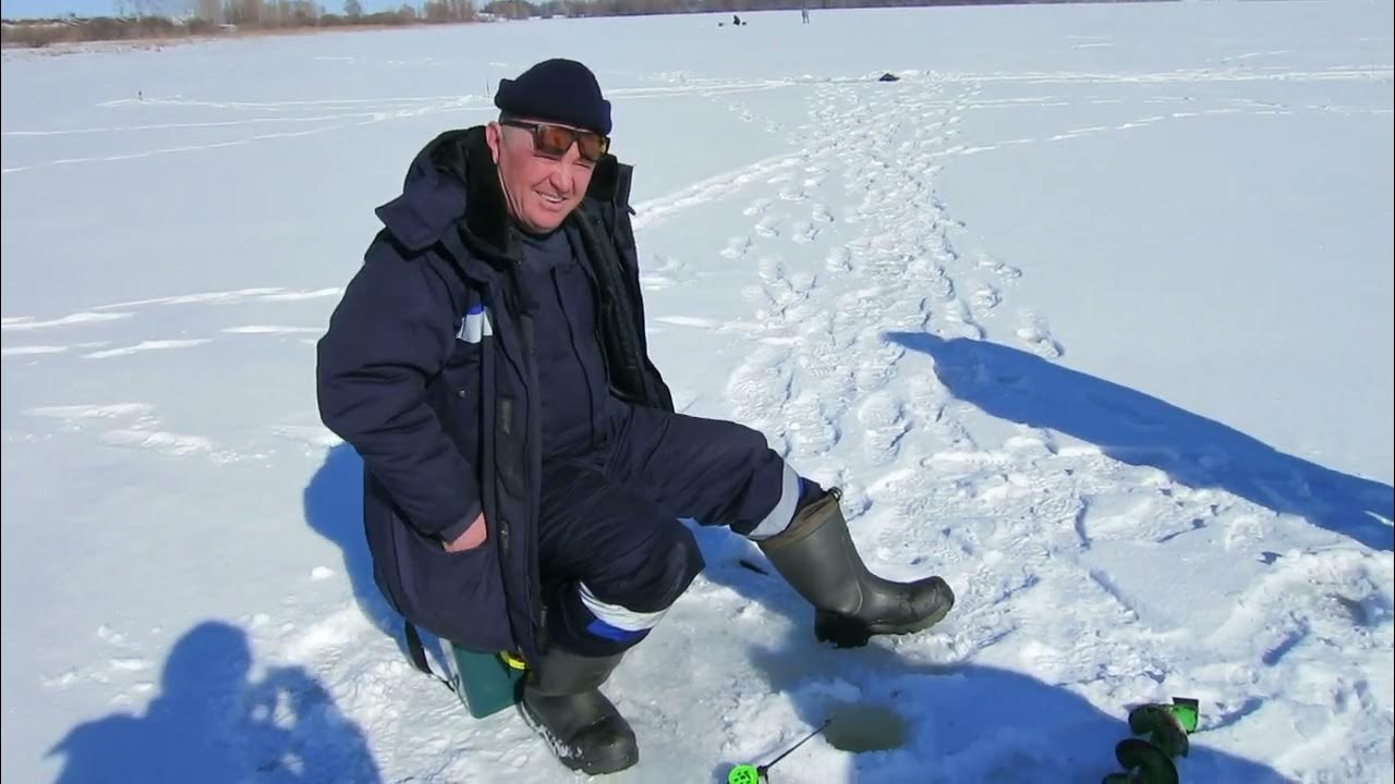 Пенсионер на рыбалке
