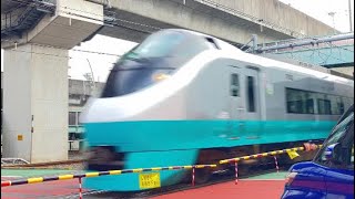 JR常磐線E657系K17編成(E653系リバイバルカラー(グリーンレイク))19M特急ひたち19号いわき行き 北千住一丁目踏切通過