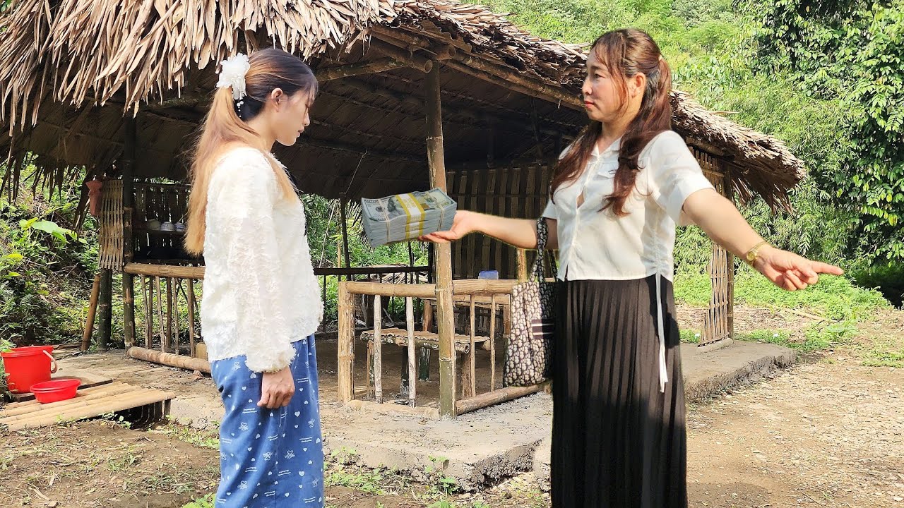 Jack's mother gave Linda $100,000 and forced Linda to leave Jack.