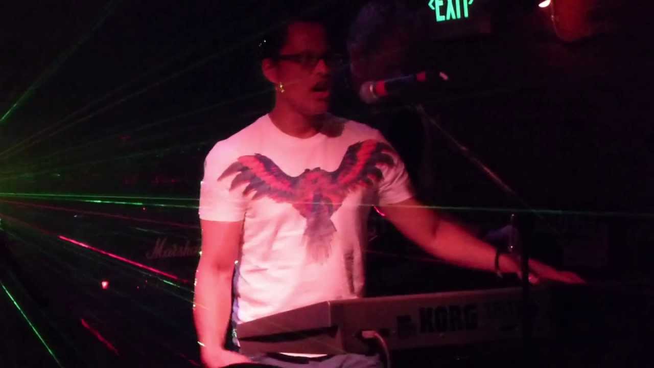 NITE WAVE, Seattle's best 80's New Wave band rocks Tractor Tavern Ballard WA with Darren Malone