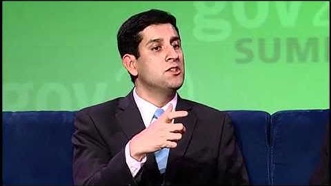 Gov 2.0 Summit 2010:  Aneesh Chopra and Vivek Kundra, "Closing the Technology Gap"