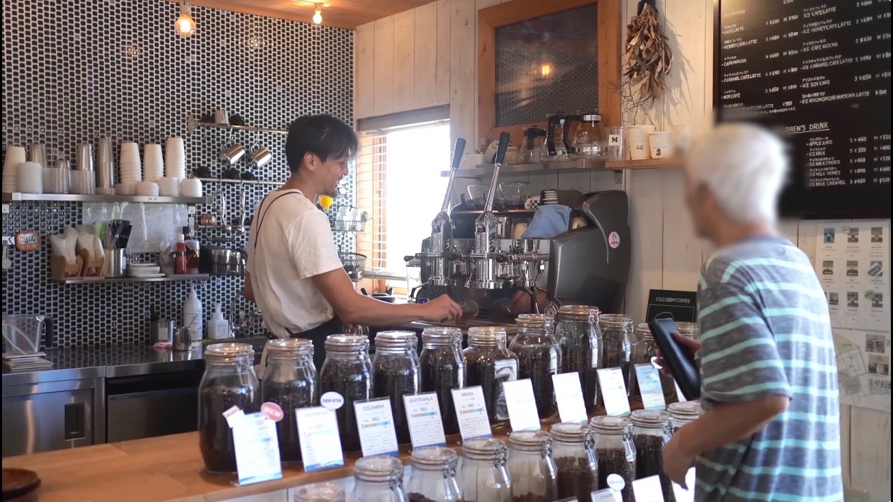 美しい田舎のジブリ感ある小さなカフェの１日に密着