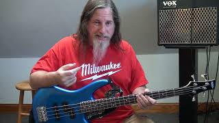 Ibanez Mikro Mini Bass Review (Gio Soundgear)