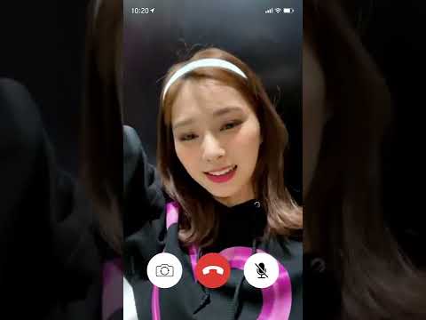 Incoming call from TZUYU on tour📞💕