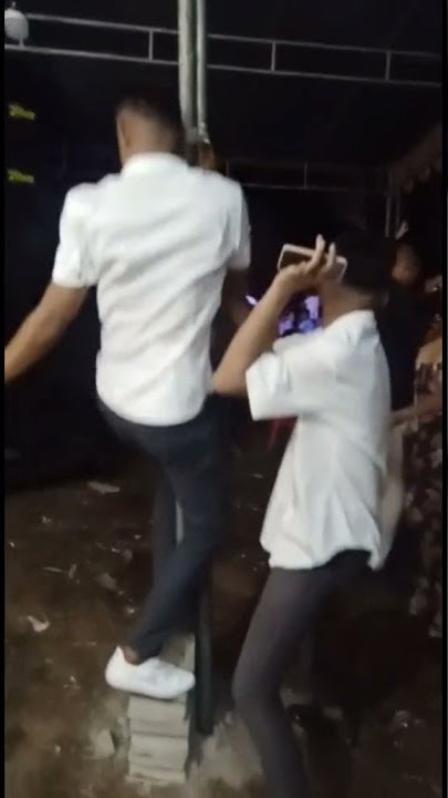 PARTY TIMUR FLORES MAUMERE