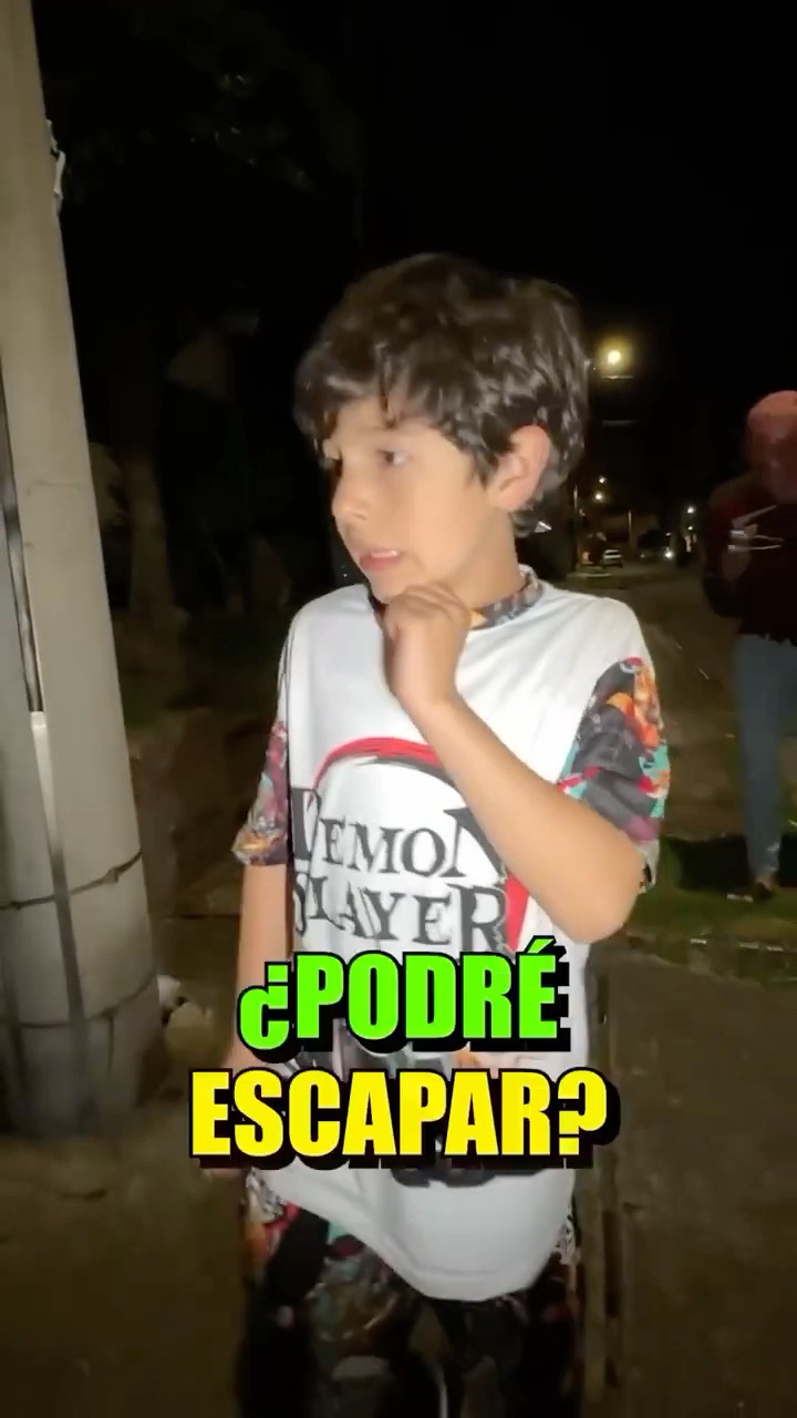 FREDDY KRUEGER Quiere Atacar a Mis Hermanitos