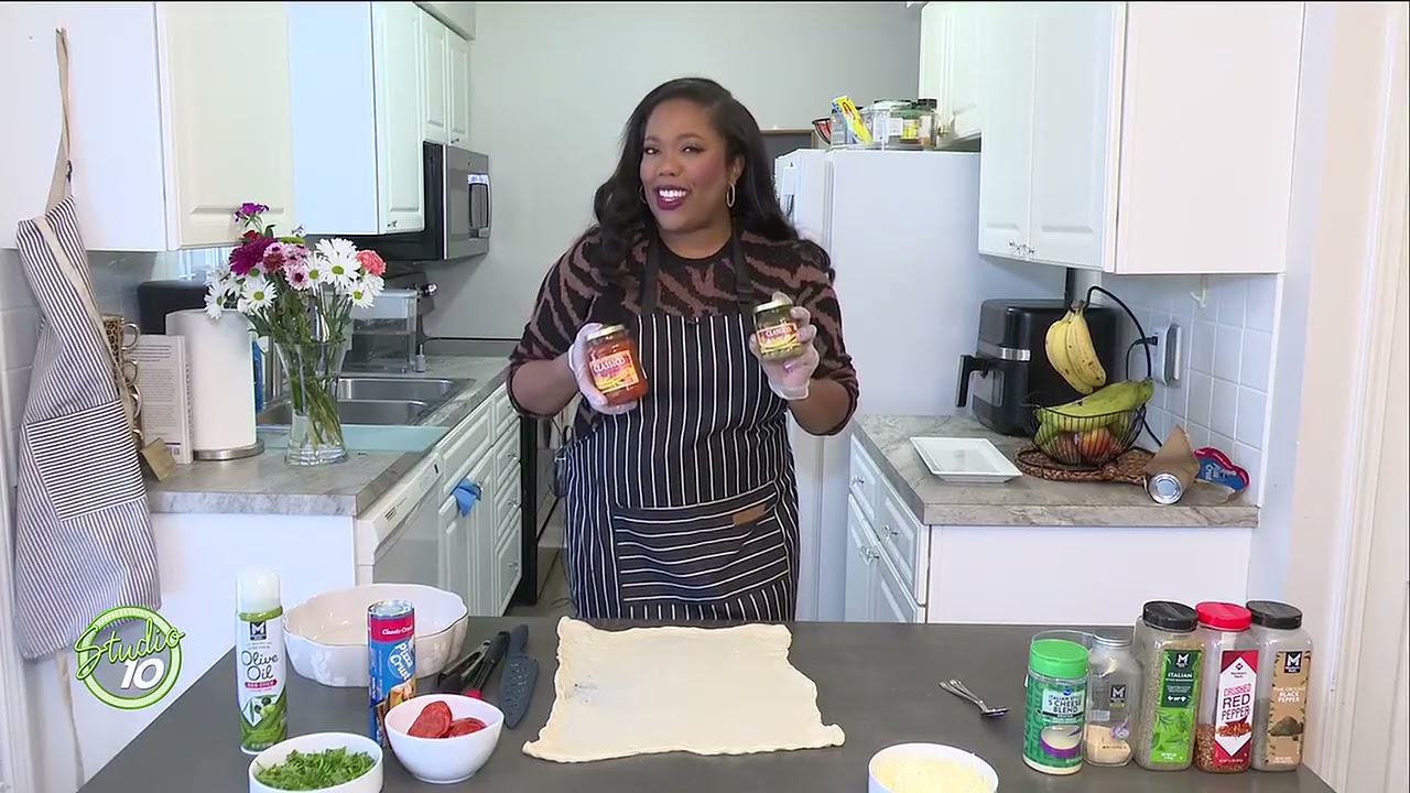 Rachelle's Recipes: Pizza Rolls