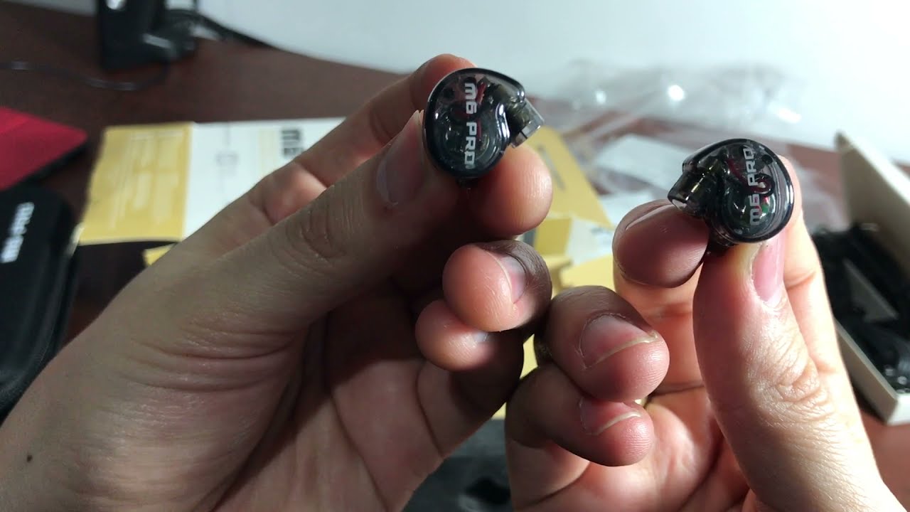 Unboxing MEE M6 Pro Monitors