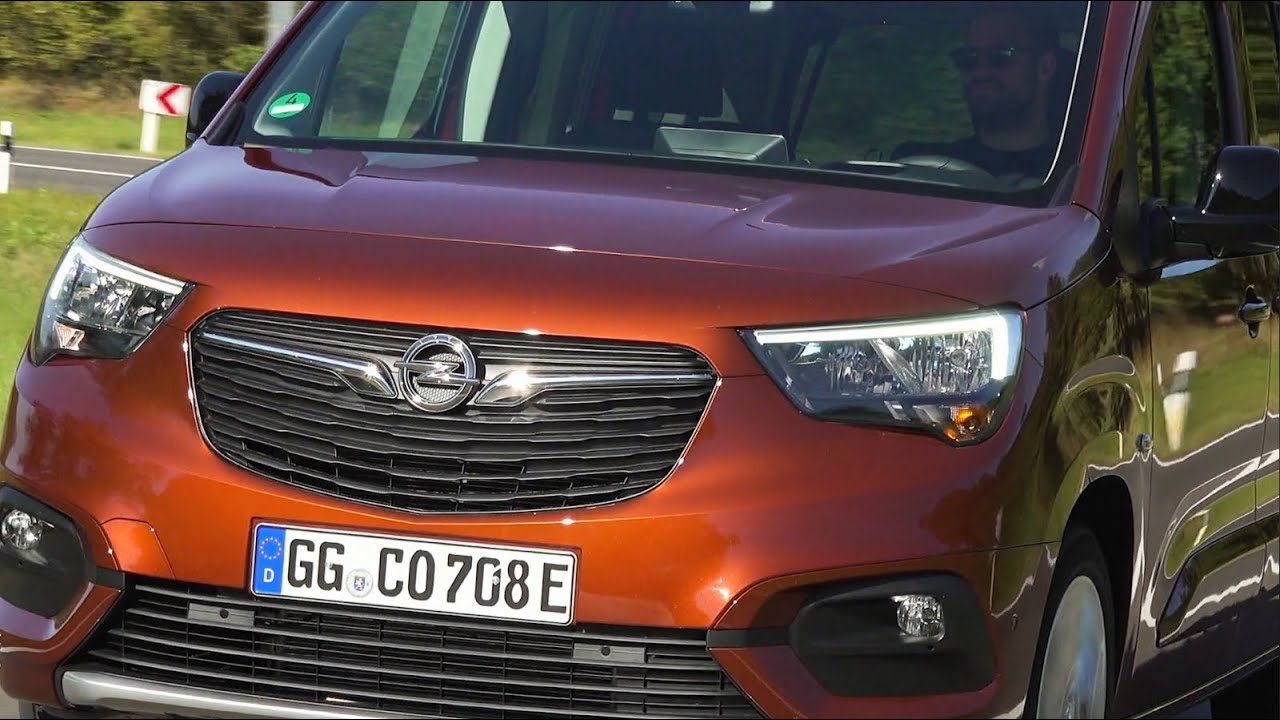 Opel Combo-e Life 2023 Driving Scenes