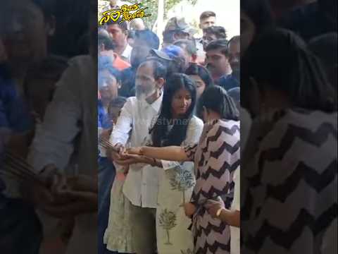 ಅಪ್ಪುಗೆ ಹೀಗೆ ಪೂಜೆ ಮಾಡೋದು ನೋಡೋಕೆ ಎಷ್ಟು ಕಷ್ಟ ಆಗುತ್ತೆ ಅಲ್ವಾ🥺🥺 #sstv#sandalwoodnews#kannadaact ಅಪ್ಪುಗೆ ಹೀಗೆ ಪೂಜೆ ಮಾಡೋದು ನೋಡೋಕೆ ಎಷ್ಟು ಕಷ್ಟ ಆಗುತ್ತೆ ಅಲ್ವಾ🥺🥺 #sstv#sandalwoodnews#kannadaact