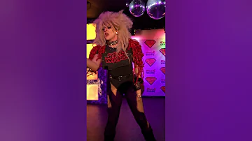Biqtch Puddin' showing how the Carly Rae Jepsen - Cut To The Feeling lipsync should've been done