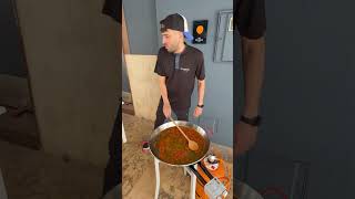 Domingo y toca arroz para la familia. Hoy de pulpo a la gallega, mirad como lo hacemos. De locos.