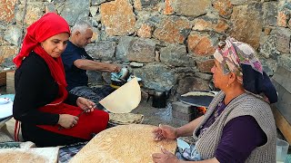 Мы печем традиционный турецкий хлеб юфка на зимние месяцы | Турецкий деревенский завтрак
