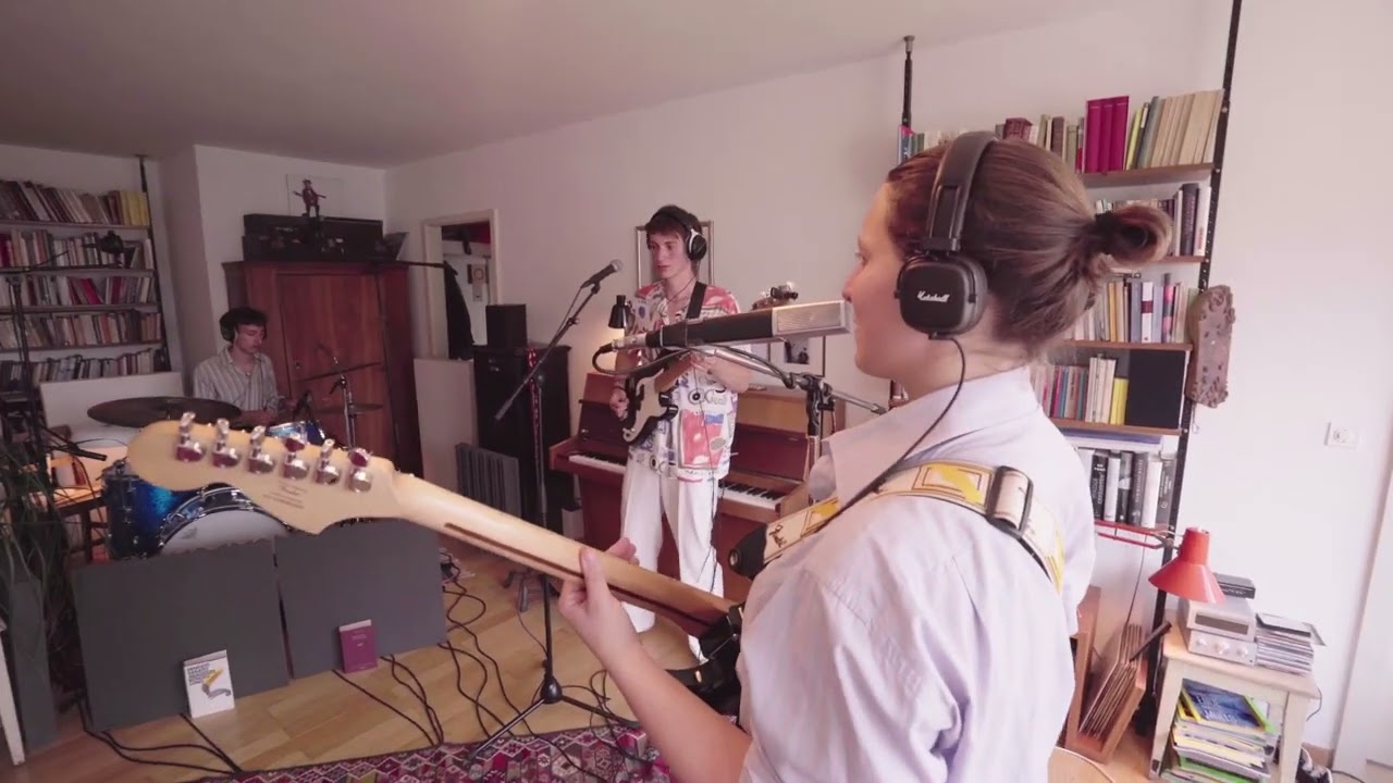 Down The River - Juicy Lemon Club (Live from the Livingroom)