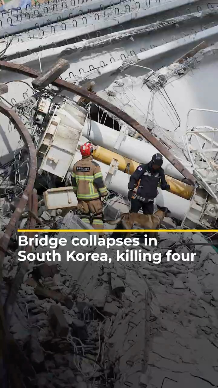 Bridge collapses in South Korea, killing four | AJ#shorts