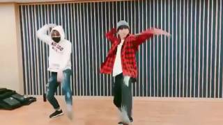 SF9-Youngbin and Taeyang dancing ❤