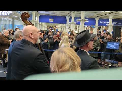 Jules Holland And Rod Stewart, Pop-Up Show St Pancras Station 5Th December 2023 Part 6