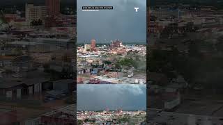 Impresionante tornado y tormenta en Enid, Oklahoma, en cámara rápida