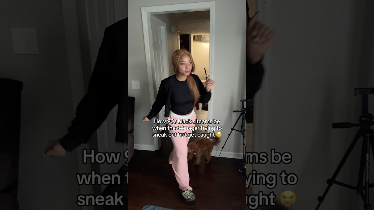 How 90s black sitcoms be when the teenager trying to sneak out and gets caught 😭🤣 