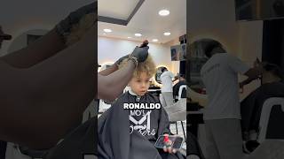 Ce petit fan de Ronaldo choque sa mère chez le coiffeur 😭❤️ #ronaldo