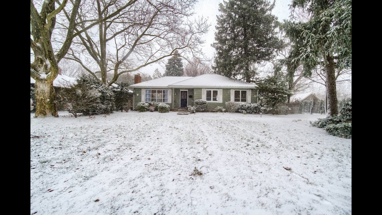 176 Townsend Avenue, Burlington Home for Sale Real Estate Properties