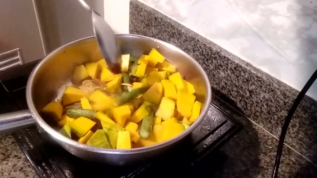 ADOBONG KALABASA WITH LONGGANISA/simple recipe /hungrygranny/cooking